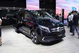 奔驰V260