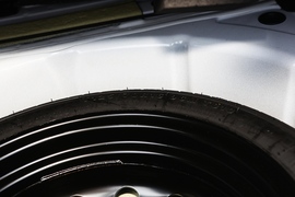 2021款奇瑞艾瑞泽5