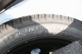 2021款奇瑞艾瑞泽5