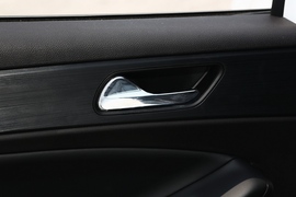 2021款奇瑞艾瑞泽5