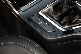 2021款奇瑞艾瑞泽5