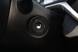 2021款奇瑞艾瑞泽5