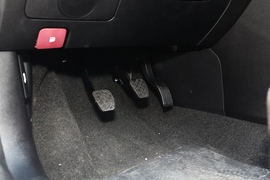 2021款奇瑞艾瑞泽5