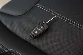 2021款奇瑞艾瑞泽5