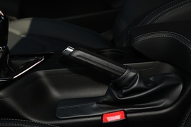 2021款奇瑞艾瑞泽5