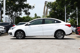 2021款奇瑞艾瑞泽5