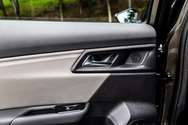 2021款雪铁龙凡尔赛C5