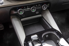 2021款雪铁龙凡尔赛C5