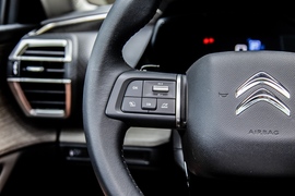 2021款雪铁龙凡尔赛C5