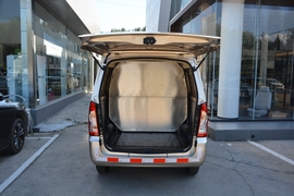 2021款五菱荣光S