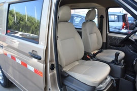 2021款五菱荣光S