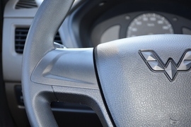 2021款五菱荣光S