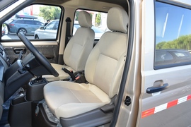 2021款五菱荣光S