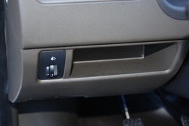 2021款五菱荣光S