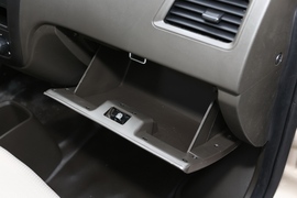 2021款五菱荣光S