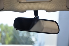 2021款五菱荣光S