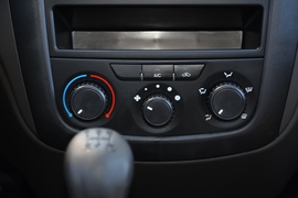 2021款五菱荣光S