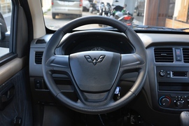 2021款五菱荣光S