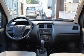 2021款五菱荣光S