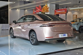   2021款广汽埃安AION S Plus 80 超长续航版