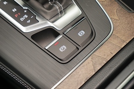2021款奥迪Q5L