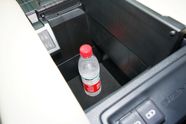 2021款丰田赛那SIENNA