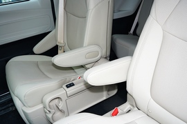 2021款丰田赛那SIENNA