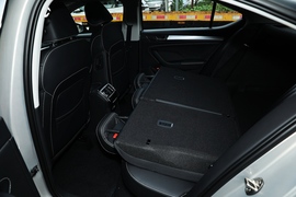 2021款斯柯达速派