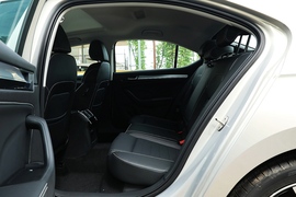 2021款斯柯达速派