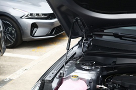 2021款起亚K5凯酷