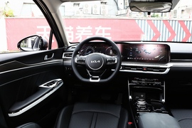 2021款起亚K5凯酷