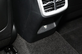 2021款起亚K5凯酷