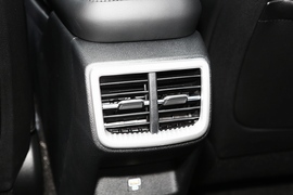 2021款起亚K5凯酷