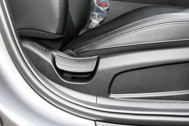 2021款起亚K5凯酷