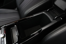 2021款起亚K5凯酷