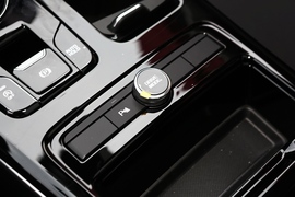 2021款起亚K5凯酷