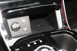 2021款起亚K5凯酷