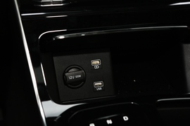 2021款起亚K5凯酷