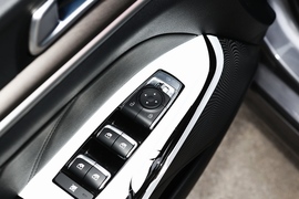 2021款起亚K5凯酷