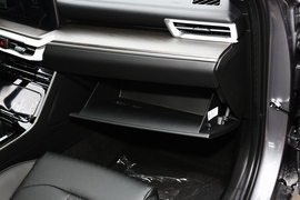 2021款起亚K5凯酷