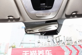 2021款起亚K5凯酷