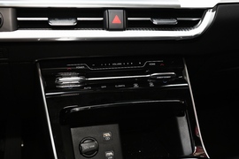 2021款起亚K5凯酷