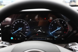 2021款起亚K5凯酷