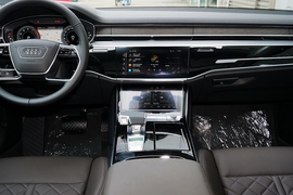 2022款奥迪A8L