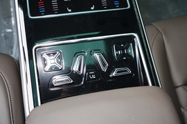 2022款奥迪A8L