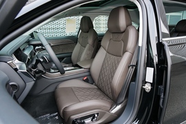 2022款奥迪A8L