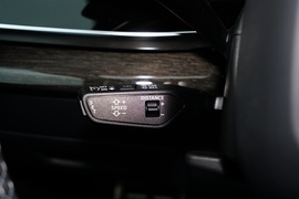2022款奥迪Q8