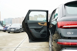 2022款奥迪Q7