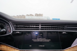2022款奥迪Q7