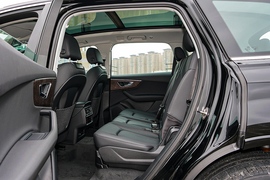 2022款奥迪Q7